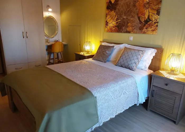 Zoi Luxurious Seaview Retreat *