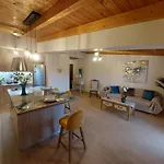 Apartment Zoi Luxurious Seaview Retreat