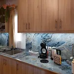 Zoi Luxurious Seaview Retreat Apartment *