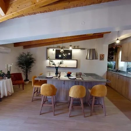 Apartment Zoi Luxurious Seaview Retreat