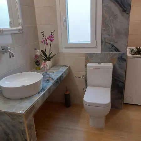 アパート Zoi Luxurious Seaview Retreat アルゴストリオン