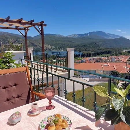 Zoi Luxurious Seaview Retreat Apartmán *